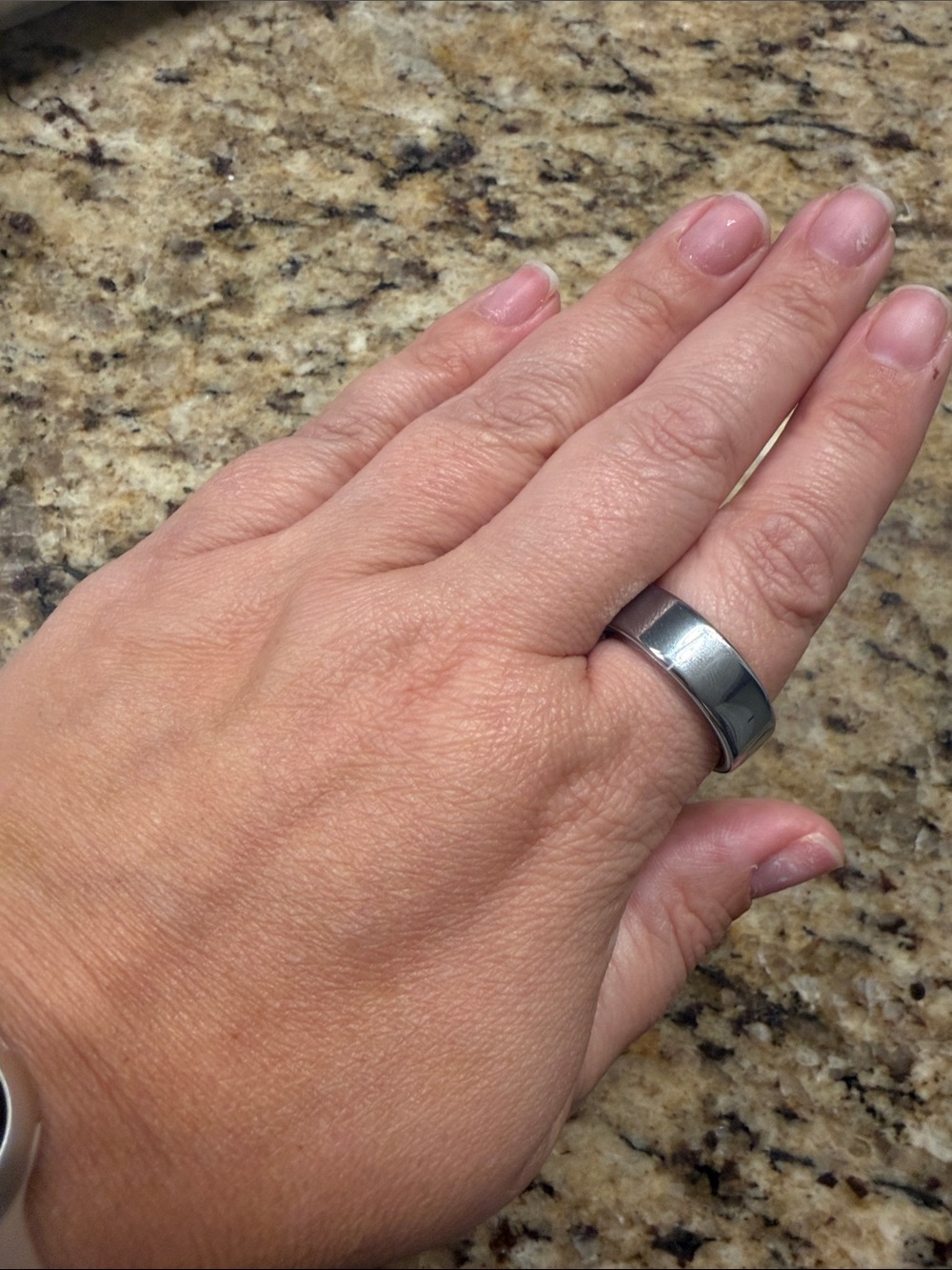 Oura Size 12 Version 4 Polished Silver (like new) - 2 chargers included